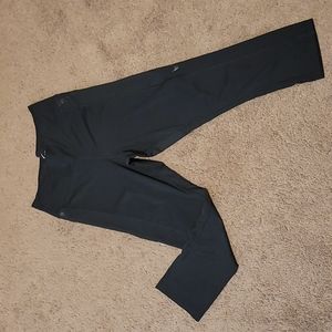 Nike Womens higher waisted cropped leggings